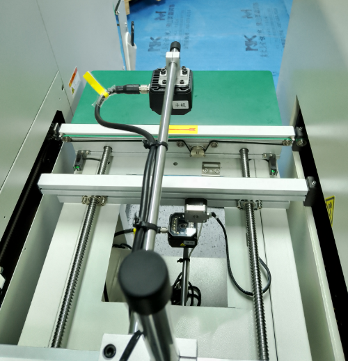 PCB電路板，接駁臺上方 下方組網讀碼，主從機掃碼.png